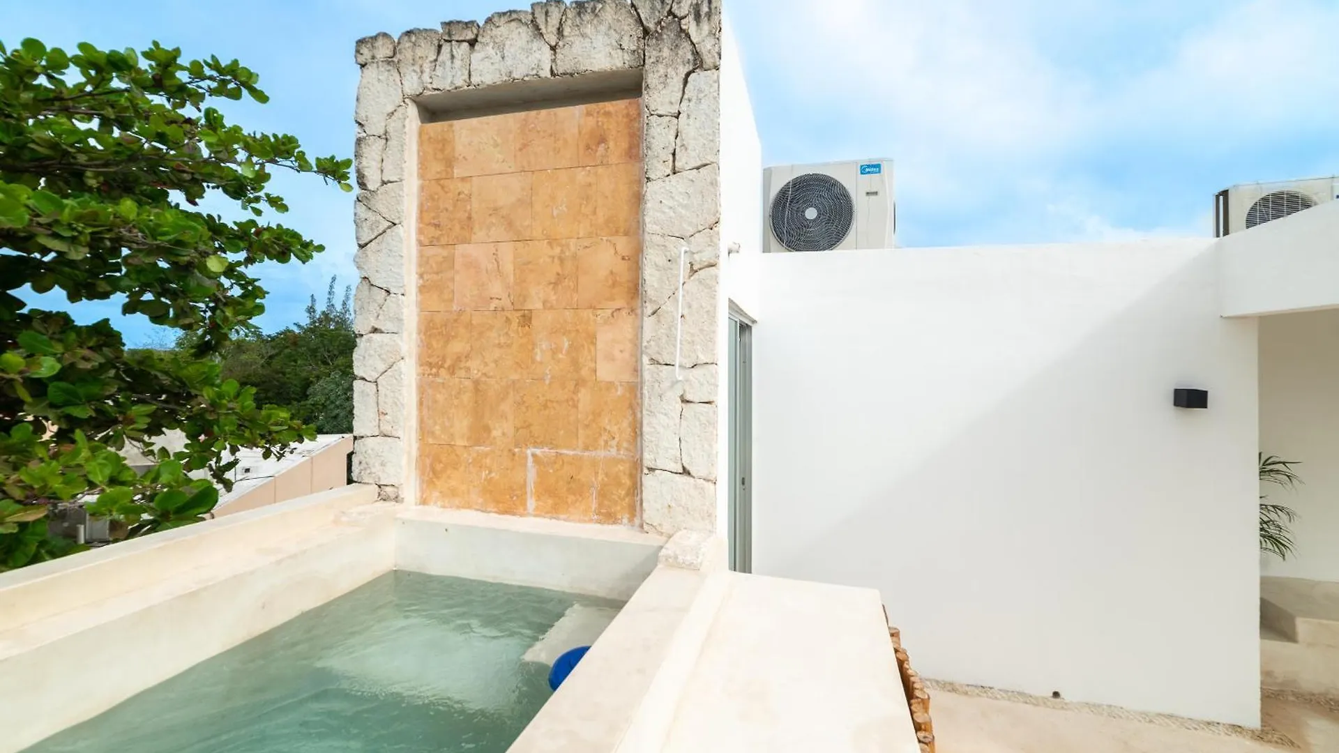 شقة Large Loft With Private Pool And Amazing Sunset Views In The Heart Of تولوم